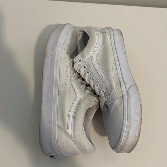 Women’s 8 Vans Old Skool True White - Picture 4 of 8